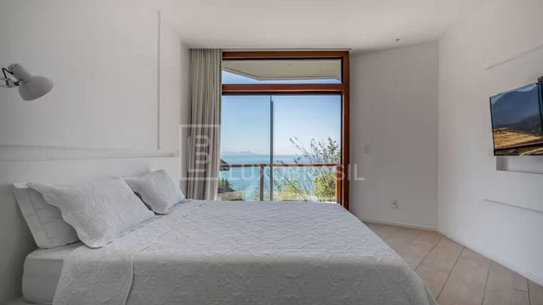 LUXOBRASIL #RJ739 Joá Mansion 06 Suites Vacation Rental