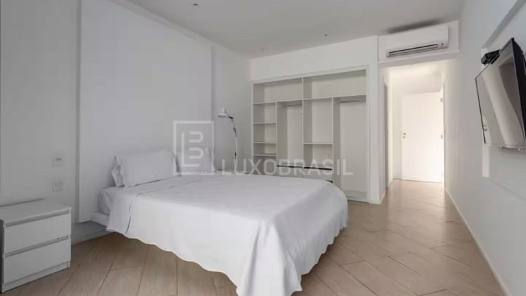 LUXOBRASIL #RJ739 Joá Mansion 06 Suites Vacation Rental