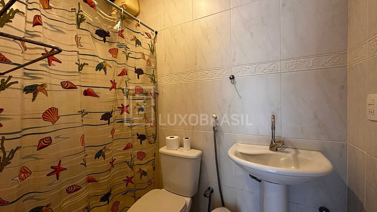 LB - RJ998 Casa de 5 Suites en Venta en el Exclusivo Condomi