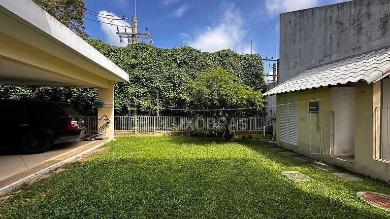 LB - RJ998 5-Bedroom House for Sale in the Exclusive Porto d