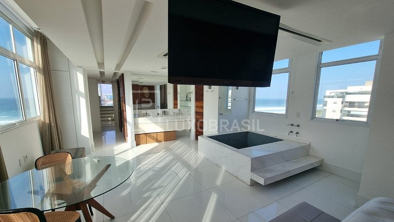RJ1003 – Oceanfront Penthouse on Av. Lúcio Costa for Sale