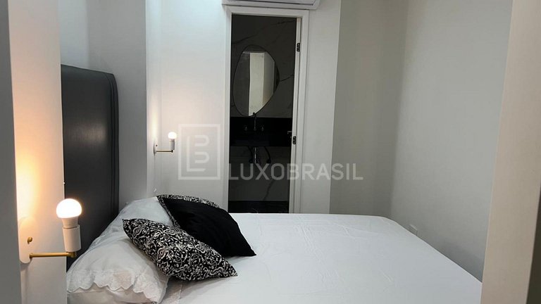 LB – RJ128 Seasonal Rental in Copacabana: Apartment with 4 S