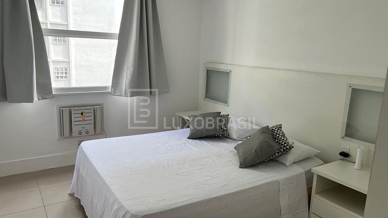 LB – RJ128 Seasonal Rental in Copacabana: Apartment with 4 S