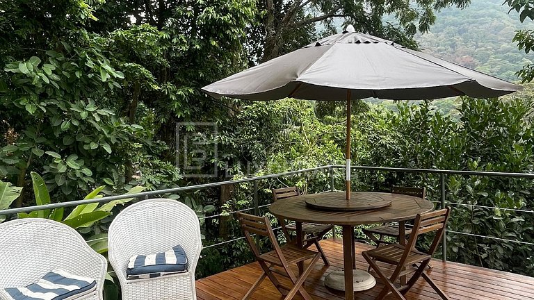 Casa em São Conrado com 4 quartos para locação de temporada