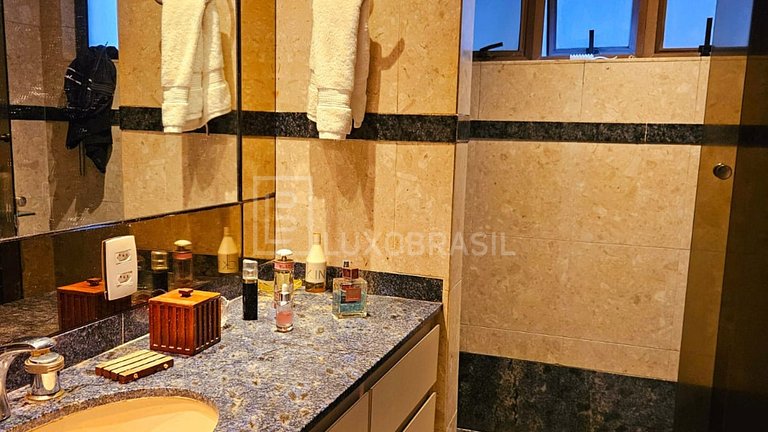 LB - RJ140 Apartamento Dúplex de 4 Dormitorios con Piscina P