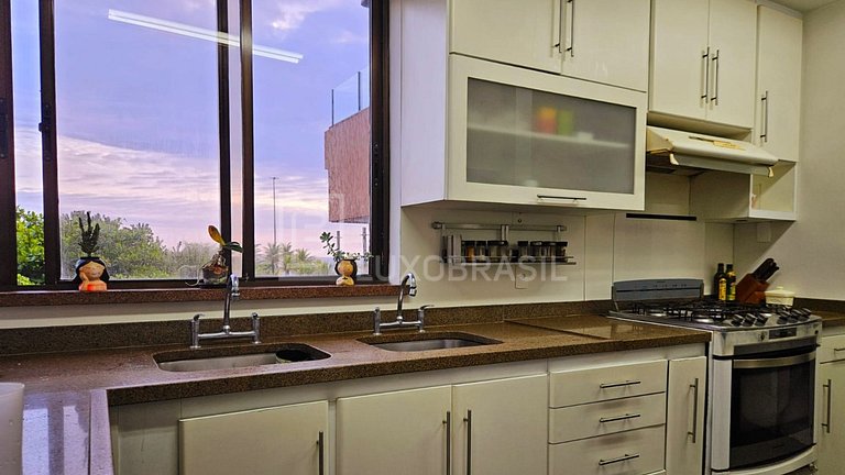 LB - RJ140 Apartamento Dúplex de 4 Dormitorios con Piscina P