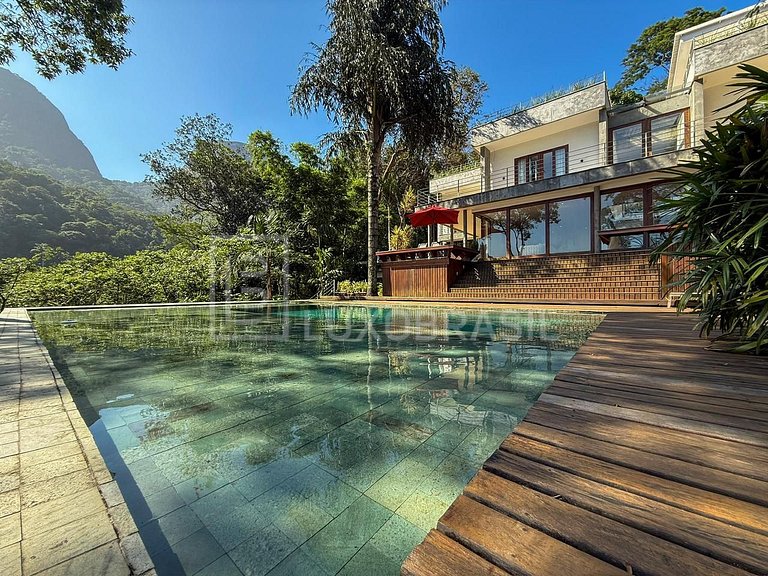 LB - RJ141 Casa Mata Carioca – Exclusivity and Nature in São