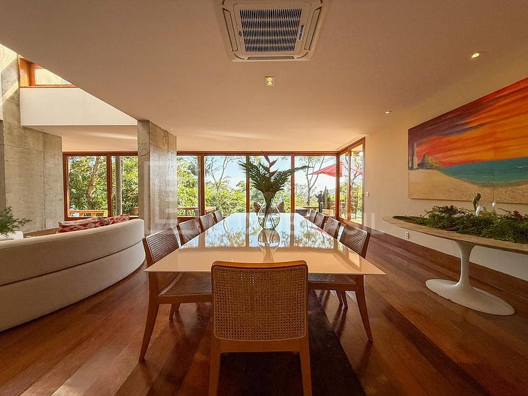 Casa Mata Carioca – Refúgio de Luxo em São Conrado