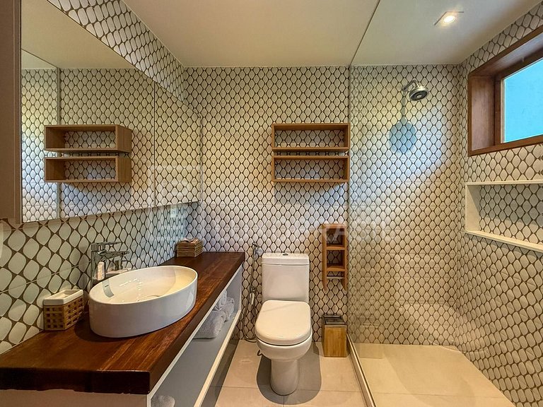 LB - RJ141 Casa Mata Carioca – Exclusividad y Naturaleza en