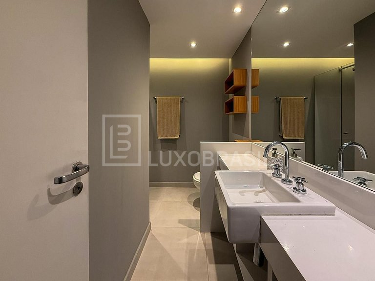 LB - RJ141 Casa Mata Carioca – Exclusividad y Naturaleza en