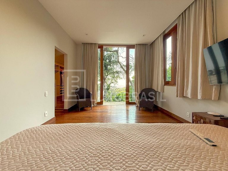 LB - RJ141 Casa Mata Carioca – Exclusividad y Naturaleza en