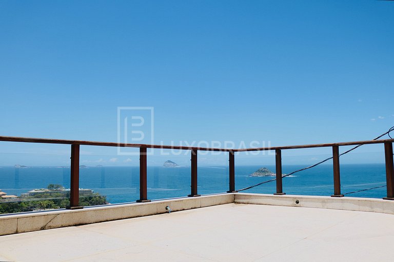 LUXOBRASIL #RJ80 Casa Moderna en Joá con Vista al Mar es el