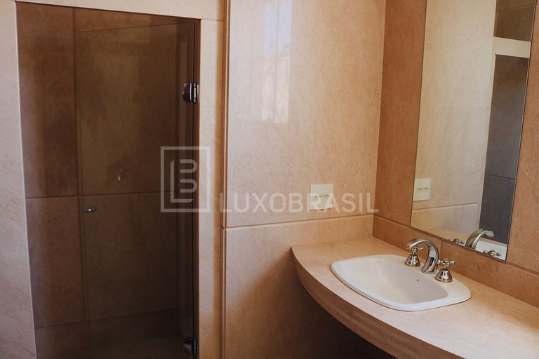 LUXOBRASIL #RJ80 Casa Moderna en Joá con Vista al Mar es el