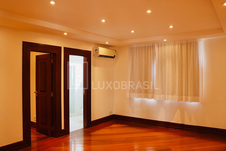 LUXOBRASIL #RJ80 Casa Moderna en Joá con Vista al Mar es el