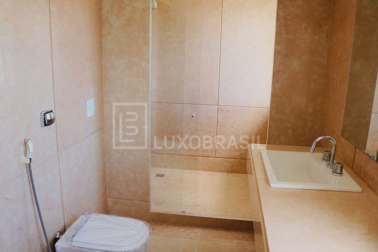 LUXOBRASIL #RJ80 Casa Moderna en Joá con Vista al Mar es el