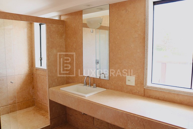 Casa de Luxo com Vista 360º na Joatinga | LUXOBRASIL