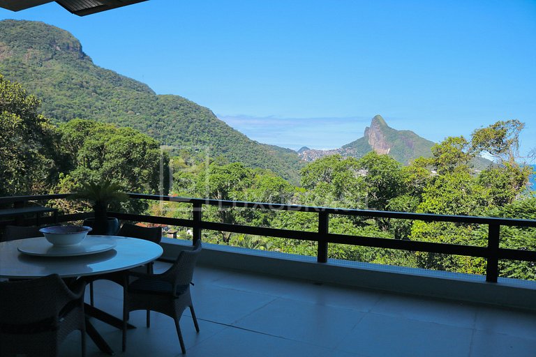 LB - RJ712 Casa de 5 Habitaciones en São Conrado con Vista a