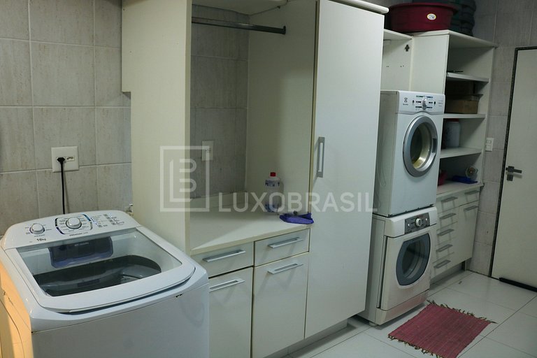 LB - RJ712 Casa de 5 Habitaciones en São Conrado con Vista a