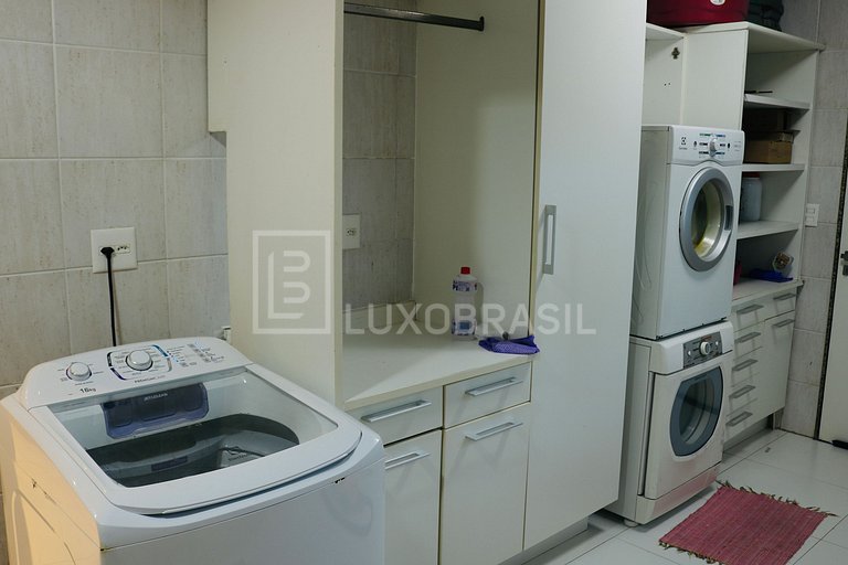 LB - RJ712 Casa de 5 Habitaciones en São Conrado con Vista a