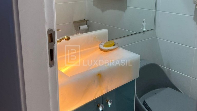 RJ1008 – Apartamento Frente al Mar con 2 Suites en Venta – R