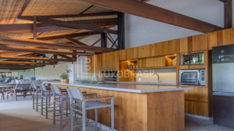 Mansão Casa Kobe à Venda | Luxo na Barra com 7 Suítes