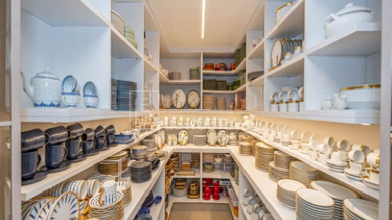 Mansão Casa Kobe à Venda | Luxo na Barra com 7 Suítes