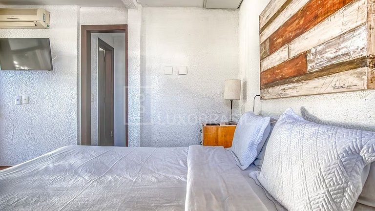 LB - CF03 Mansión con 6 Suites en el Condominio Moringa | Al