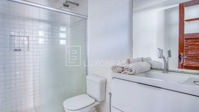 LB - CF03 Mansión con 6 Suites en el Condominio Moringa | Al