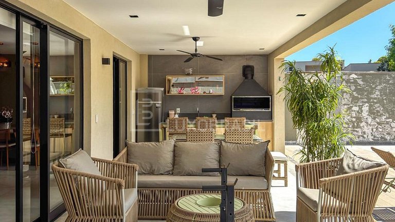 LB - RJ143 Casa con 4 Suites – Condominio Santa Lúcia, Barra