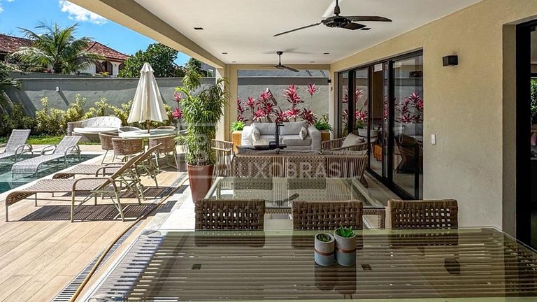 LB - RJ143 Casa con 4 Suites – Condominio Santa Lúcia, Barra