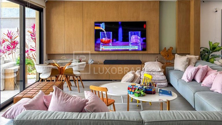 LB - RJ143 House with 4 Suites – Santa Lúcia Condominium, Ba