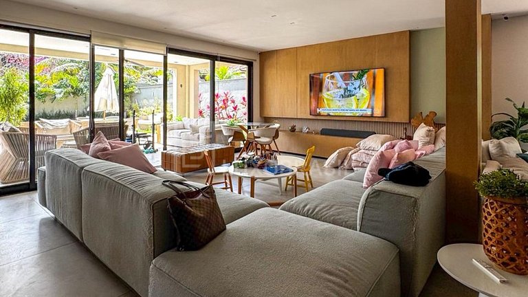 LB - RJ143 House with 4 Suites – Santa Lúcia Condominium, Ba