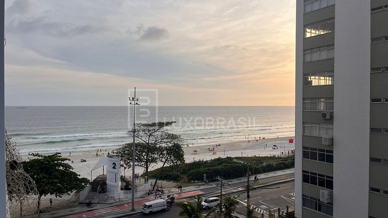 LB - RJ917 Barra Beach Apartment with Lateral Ocean View For