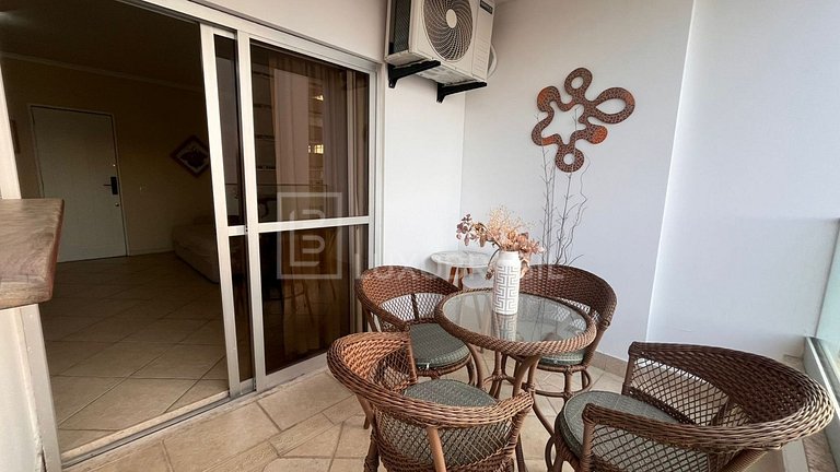 LB - RJ917 Barra Beach Apartment with Lateral Ocean View For