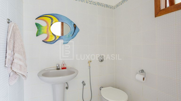 LB - AR38 Exclusive Oceanfront Mansion in Vila Velha – Angra