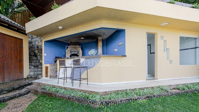 LB - AR38 Exclusive Oceanfront Mansion in Vila Velha – Angra