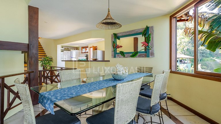 LB - AR38 Oceanfront Mansion in Vila Velha | Vacation Rental