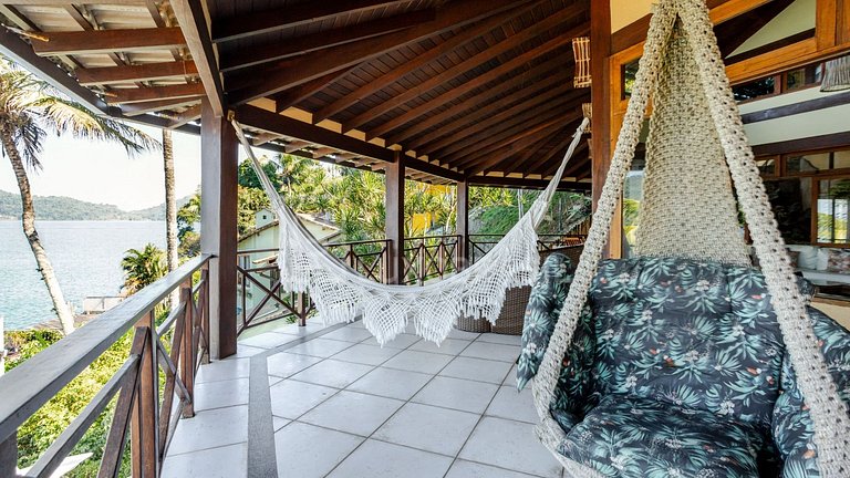 LB - AR38 Exclusive Oceanfront Mansion in Vila Velha – Angra