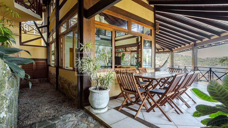 LB - AR38 Exclusive Oceanfront Mansion in Vila Velha – Angra