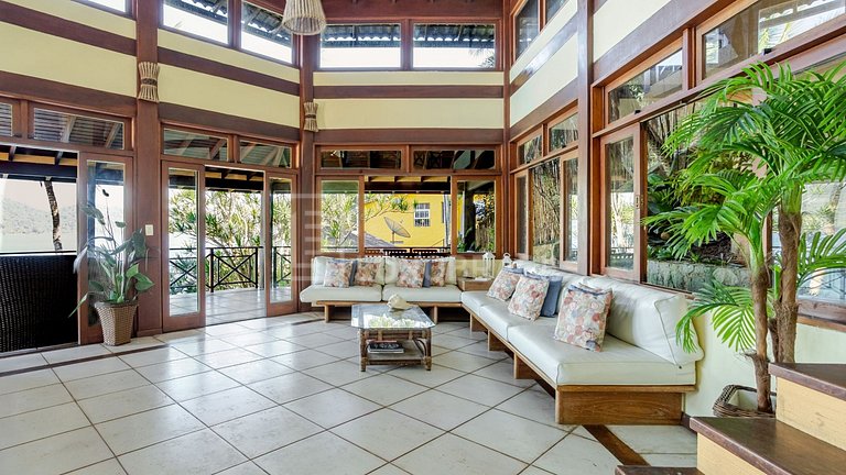 LB - AR38 Exclusive Oceanfront Mansion in Vila Velha – Angra