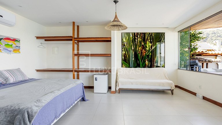 Mansão Beira-Mar em Angra dos Reis – 6 Suítes | Temporada