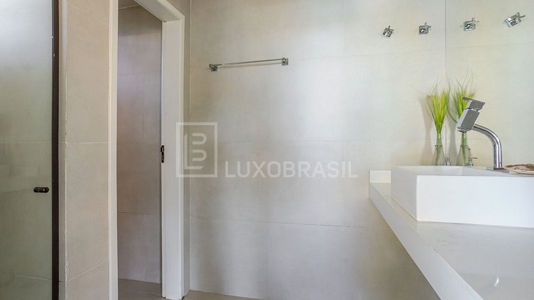 LB - AR38 Mansión Exclusiva Frente al Mar en Vila Velha – An