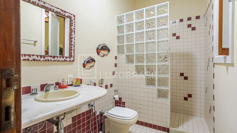 LB - AR38 Exclusive Oceanfront Mansion in Vila Velha – Angra