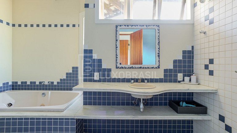 LB - AR38 Mansión Exclusiva Frente al Mar en Vila Velha – An