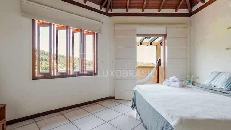 Mansão Beira-Mar em Angra dos Reis – 6 Suítes | Temporada