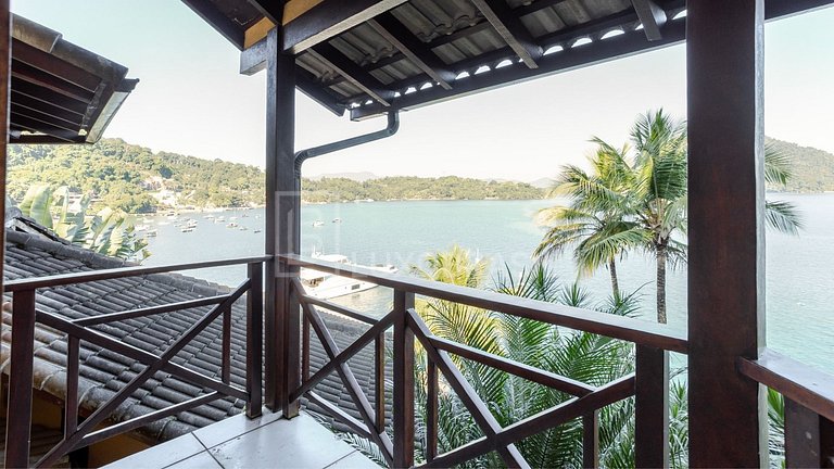 LB - AR38 Exclusive Oceanfront Mansion in Vila Velha – Angra