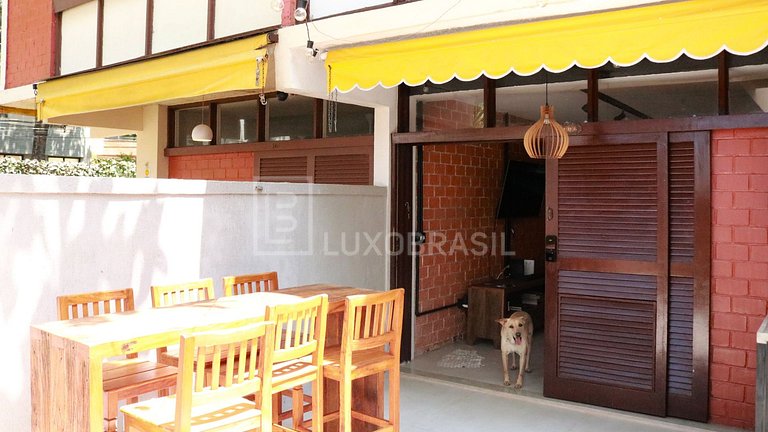 LB - RJ146 Cozy 3-Bedroom House Near Pepê Beach | Vacation R