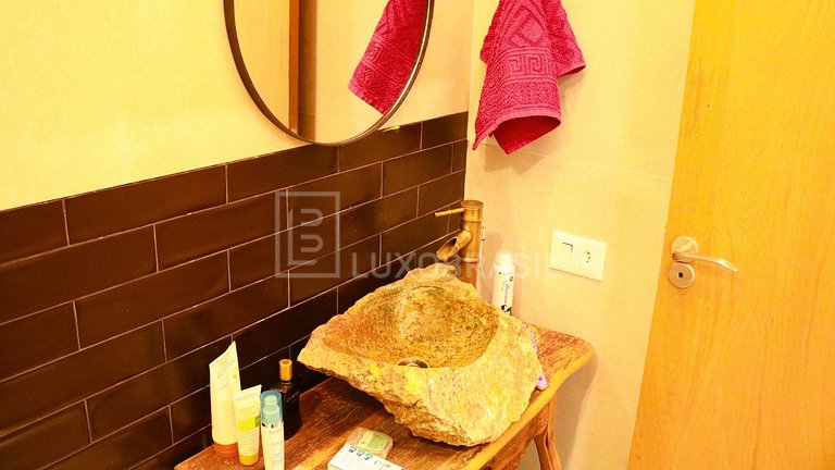 LB - RJ146 Cozy 3-Bedroom House Near Pepê Beach | Vacation R