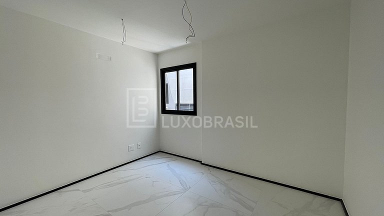 LB - RJ958 Cobertura en Venta en el Residencial OIA – Barra