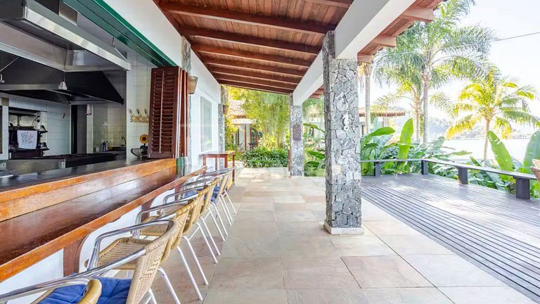 Casa Beira-Mar para Temporada em Angra dos Reis